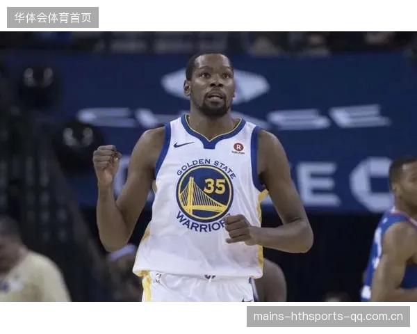杜兰特单挑中距离命中,太阳主场稳住局面 杜兰特单挑中距离命中,太阳主场稳住局面